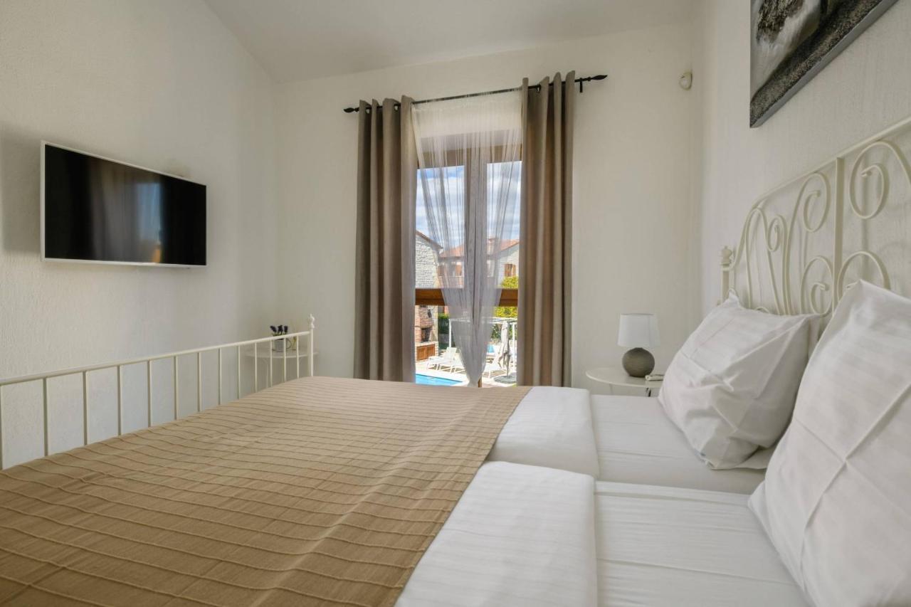 Paradis Villa Stone Queen With Heated Pool Butkovići 외부 사진