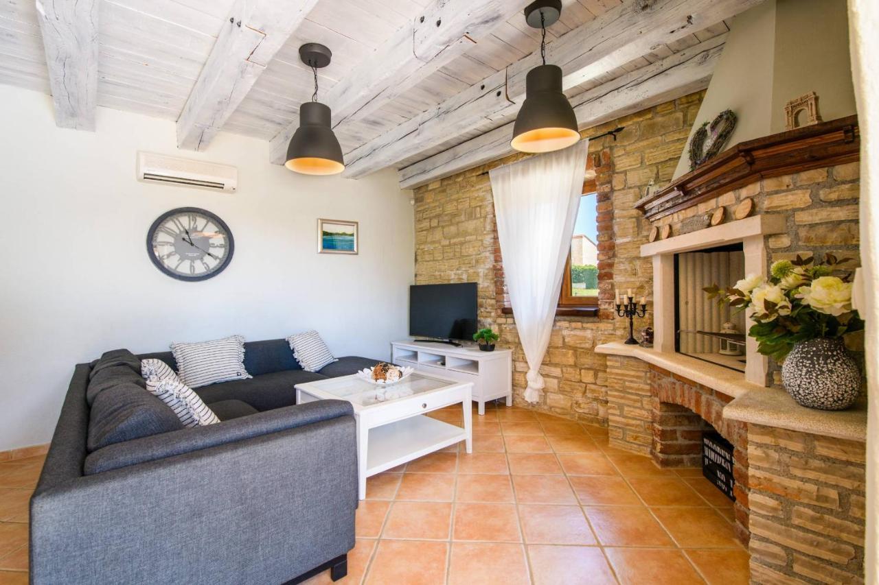 Paradis Villa Stone Queen With Heated Pool Butkovići 외부 사진