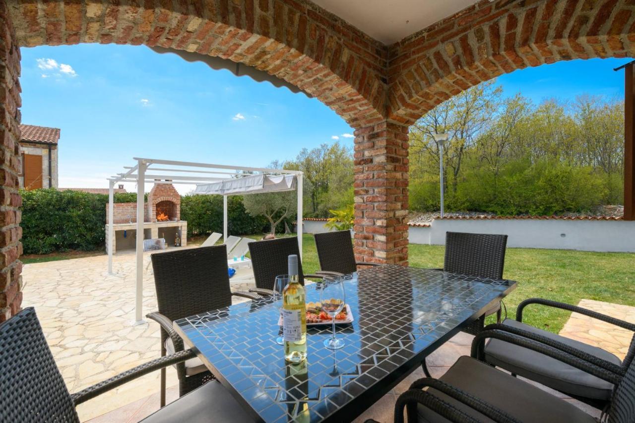Paradis Villa Stone Queen With Heated Pool Butkovići 외부 사진